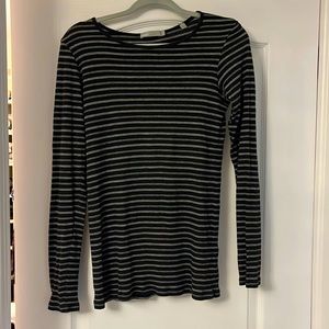 Vince Womens long sleeve. Size L